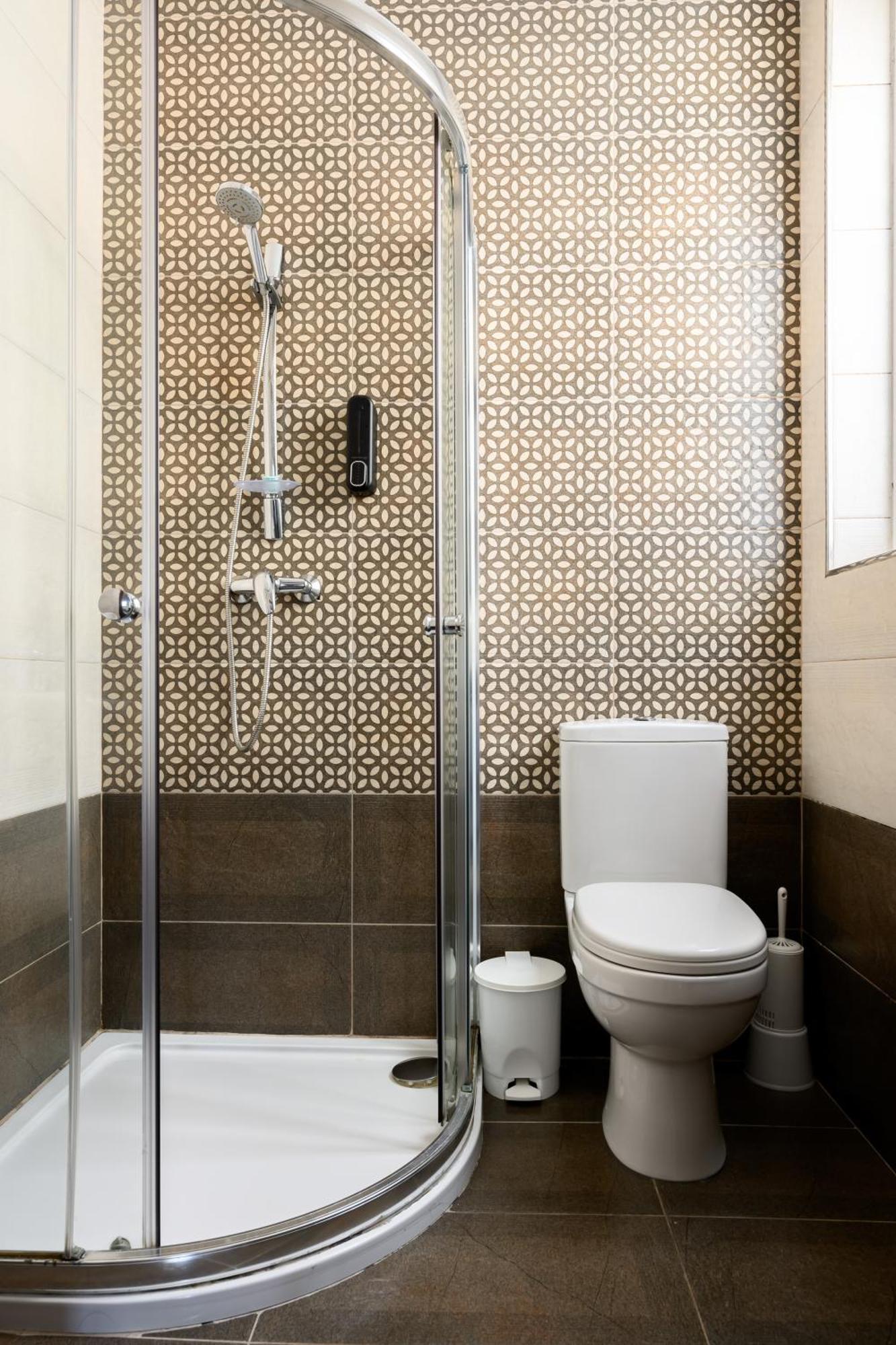 F9 Room 1, Private Double Room With Private Bathroom In Shared Flat Msida Exterior photo