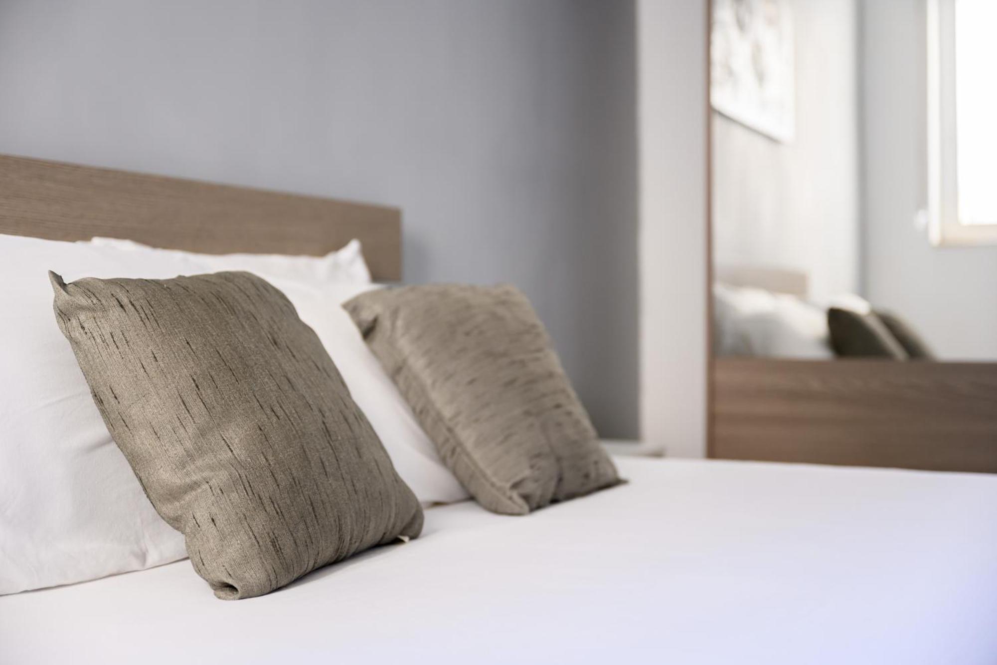 F9 Room 1, Private Double Room With Private Bathroom In Shared Flat Msida Exterior photo