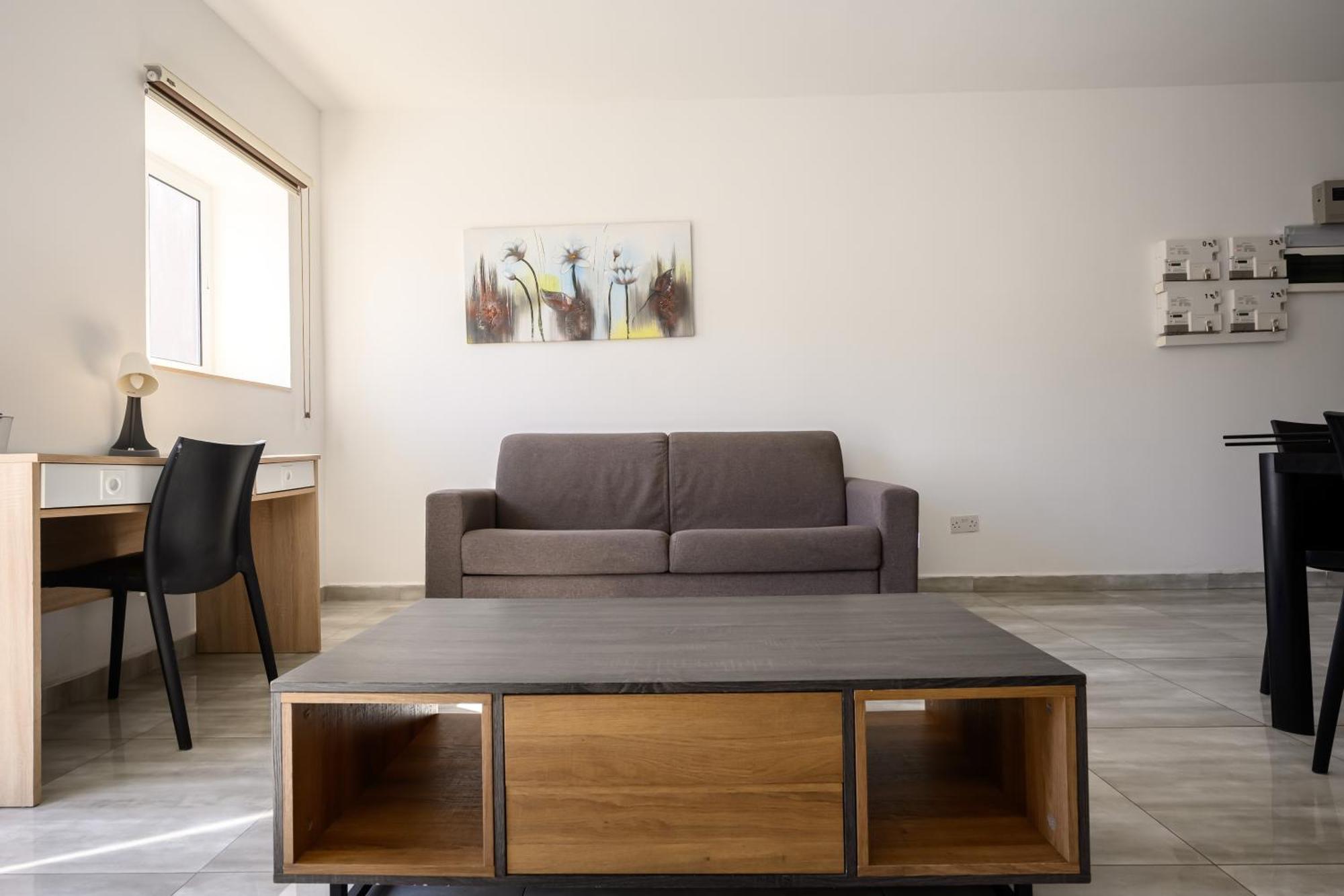 F9 Room 1, Private Double Room With Private Bathroom In Shared Flat Msida Exterior photo