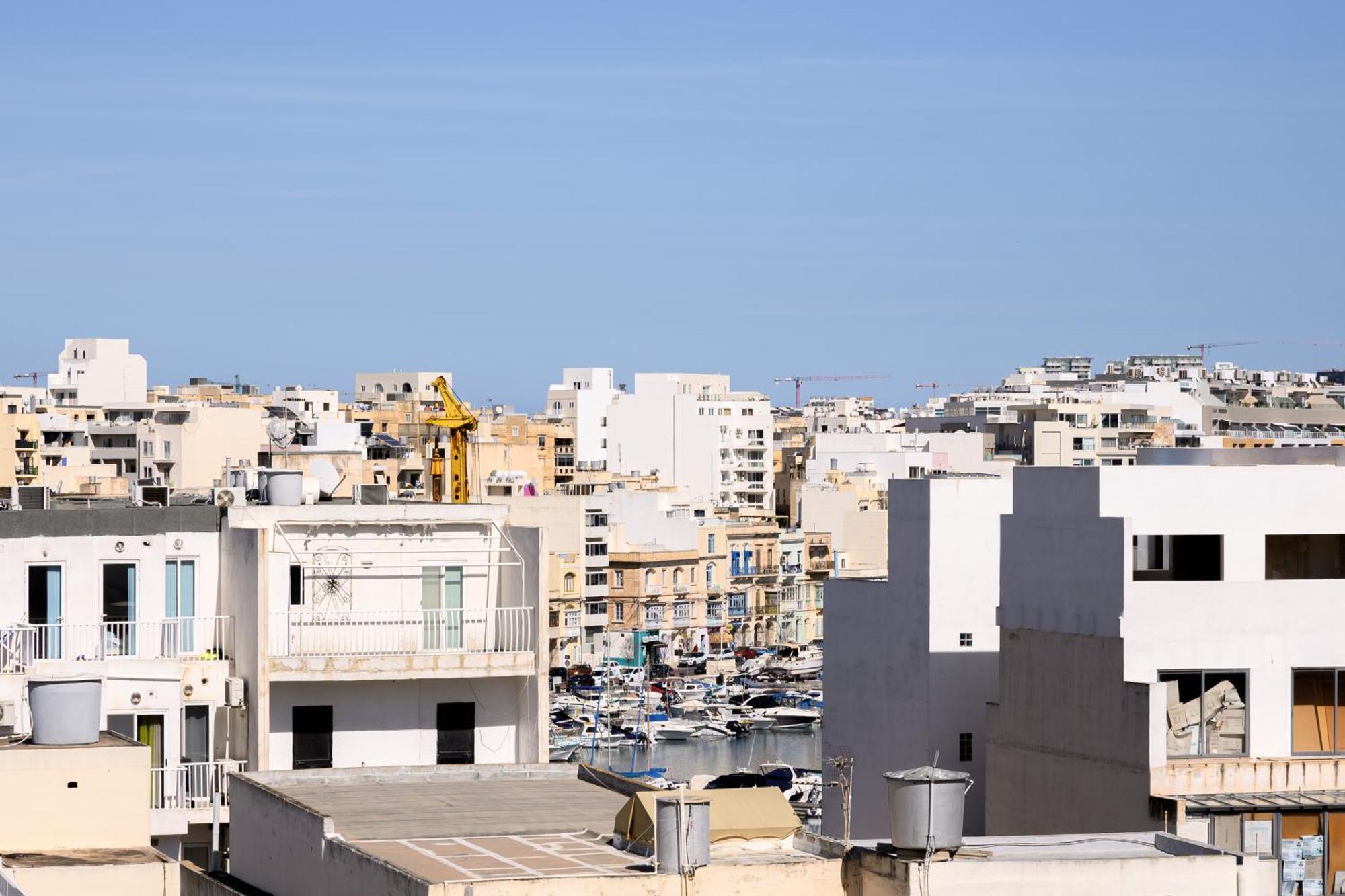 F9 Room 1, Private Double Room With Private Bathroom In Shared Flat Msida Exterior photo